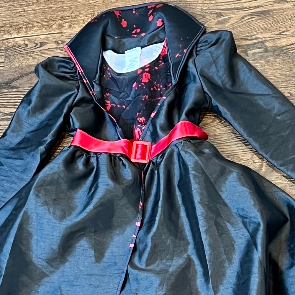 Girls Halloween Vampire Costume